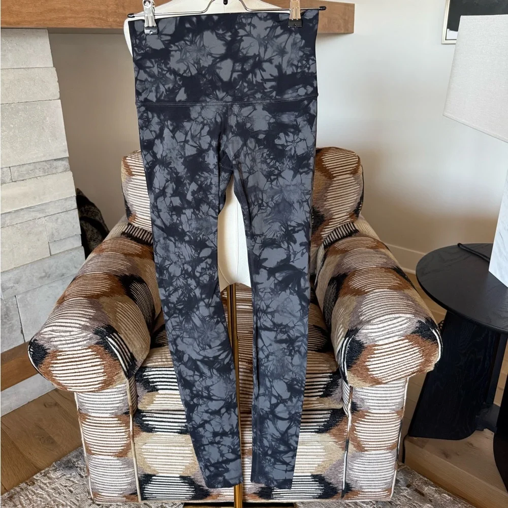 Lululemon Wunder Under Shibori Legging - Picture 4 of 8